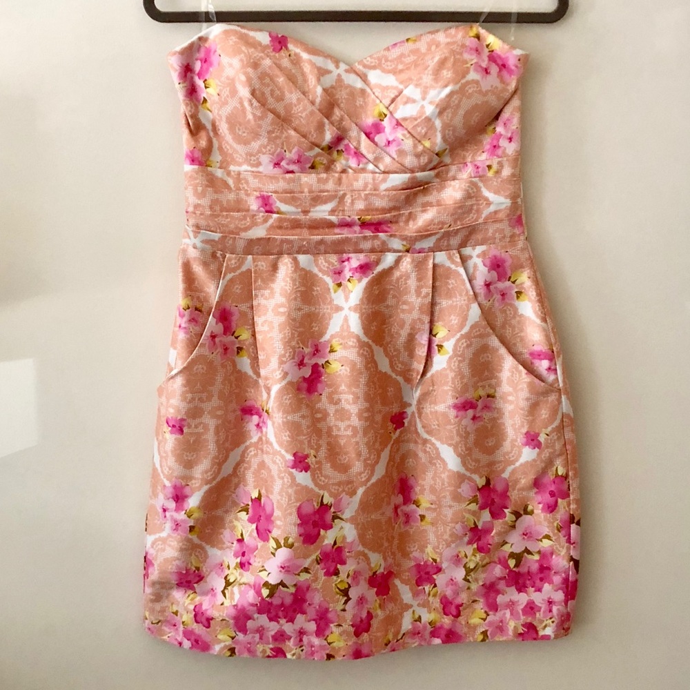 ⭐️⭐️Strapless floral print mini dress⭐️⭐️